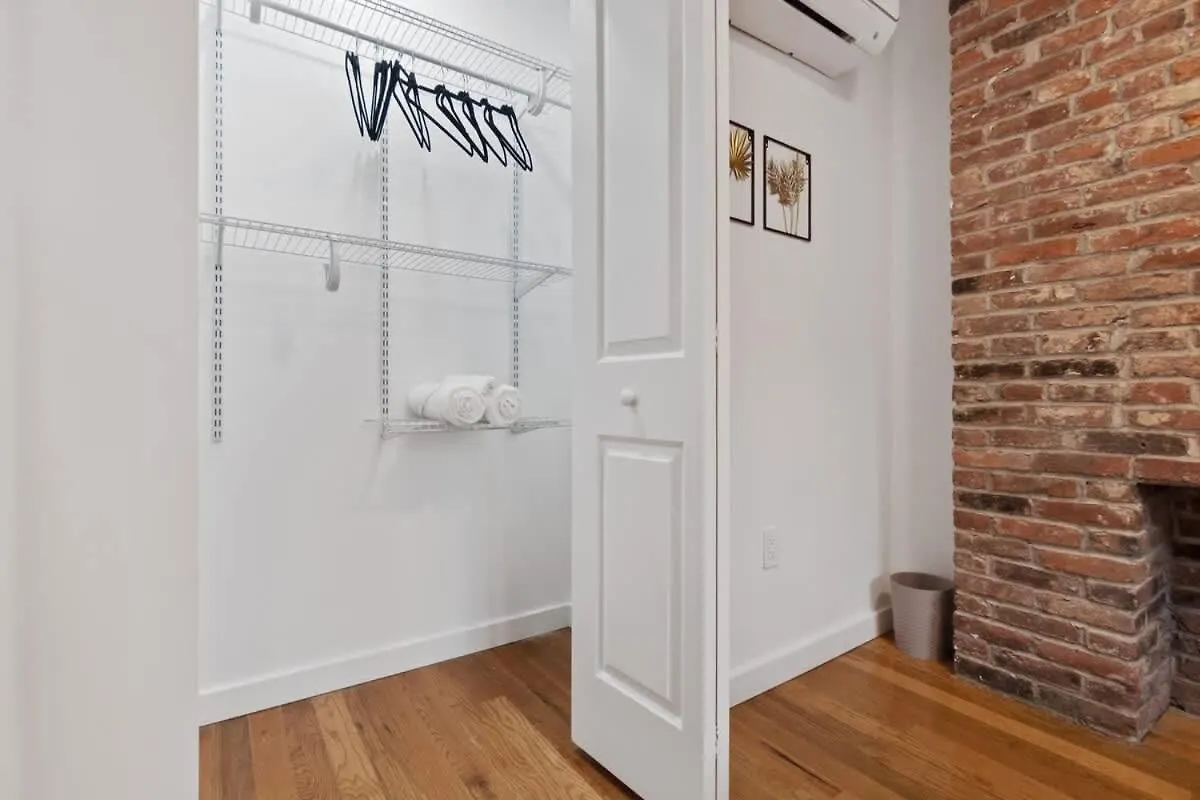 Holiday Special 2 Houses Duplex Rental With 6 Bdrms Pittsburgh United States