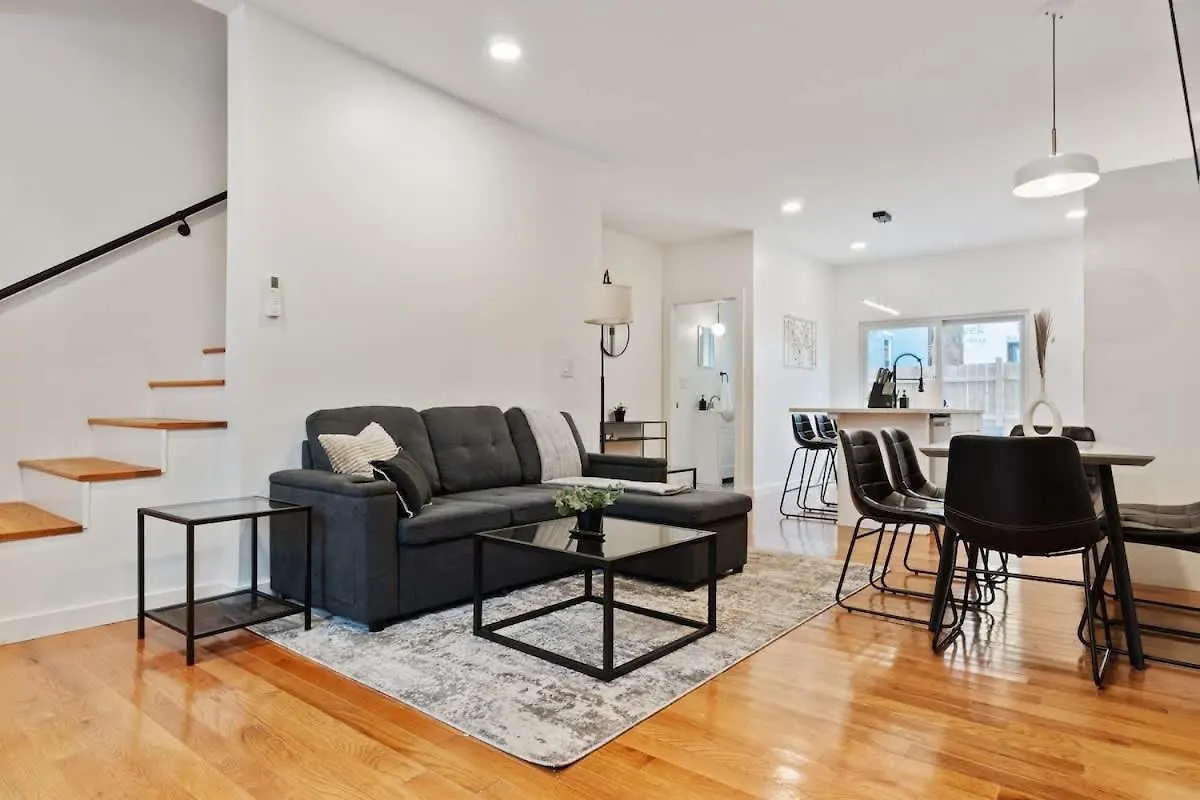Holiday Special 2 Houses Duplex Rental With 6 Bdrms Pittsburgh 0*,  United States